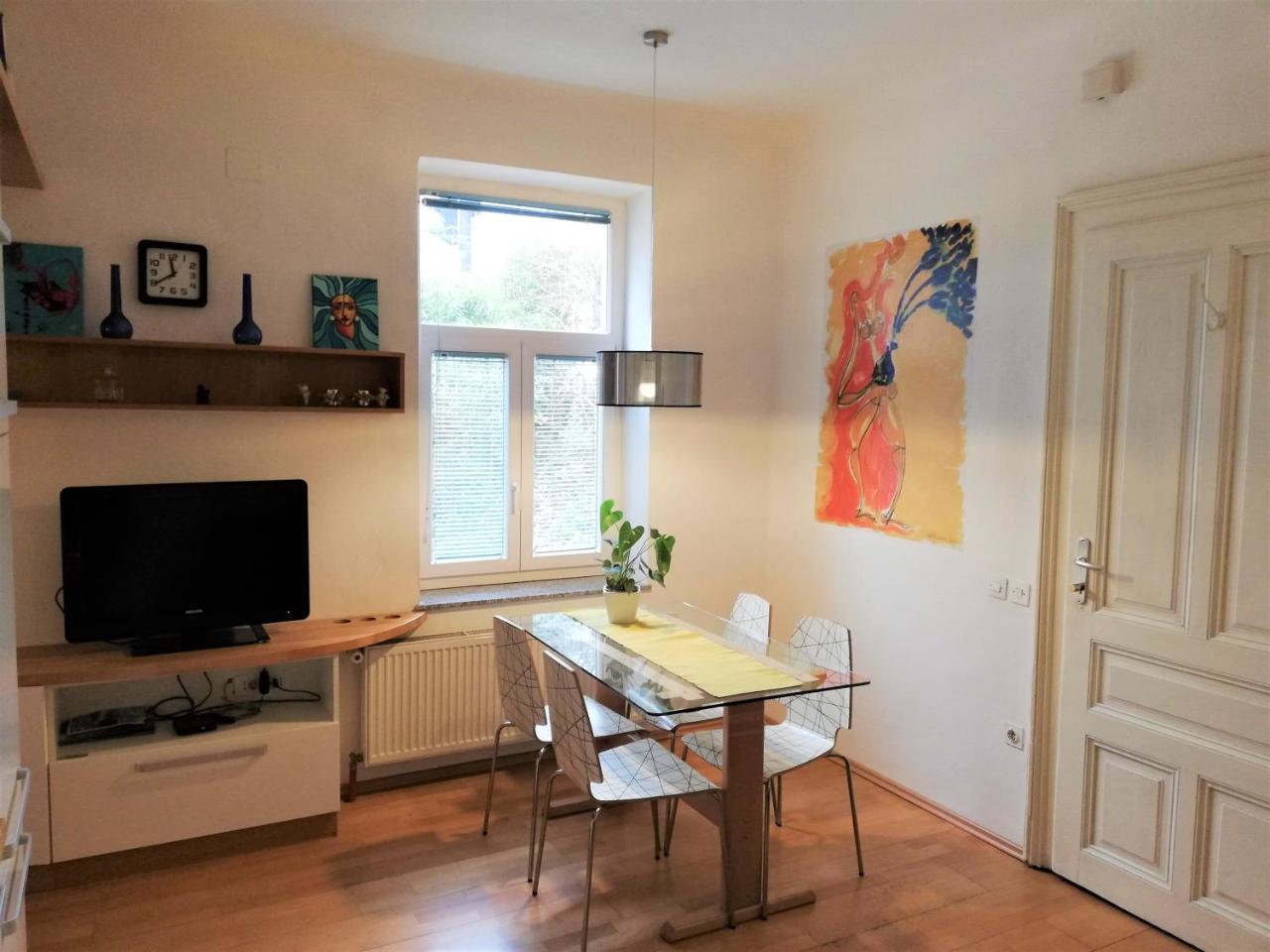 Dimora With Free Parking Apartman Ljubljana