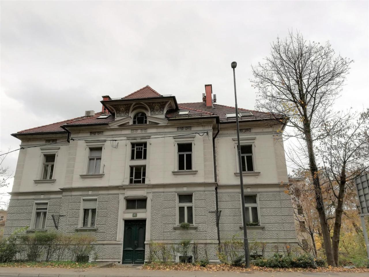 Dimora With Free Parking *